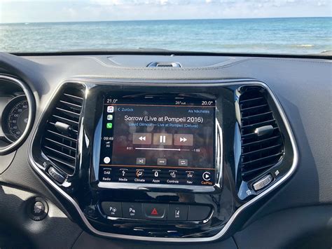 These include Bi-Xenon headlights, a power-operated liftgate, the 8. . Jeep grand cherokee alpine sound system review